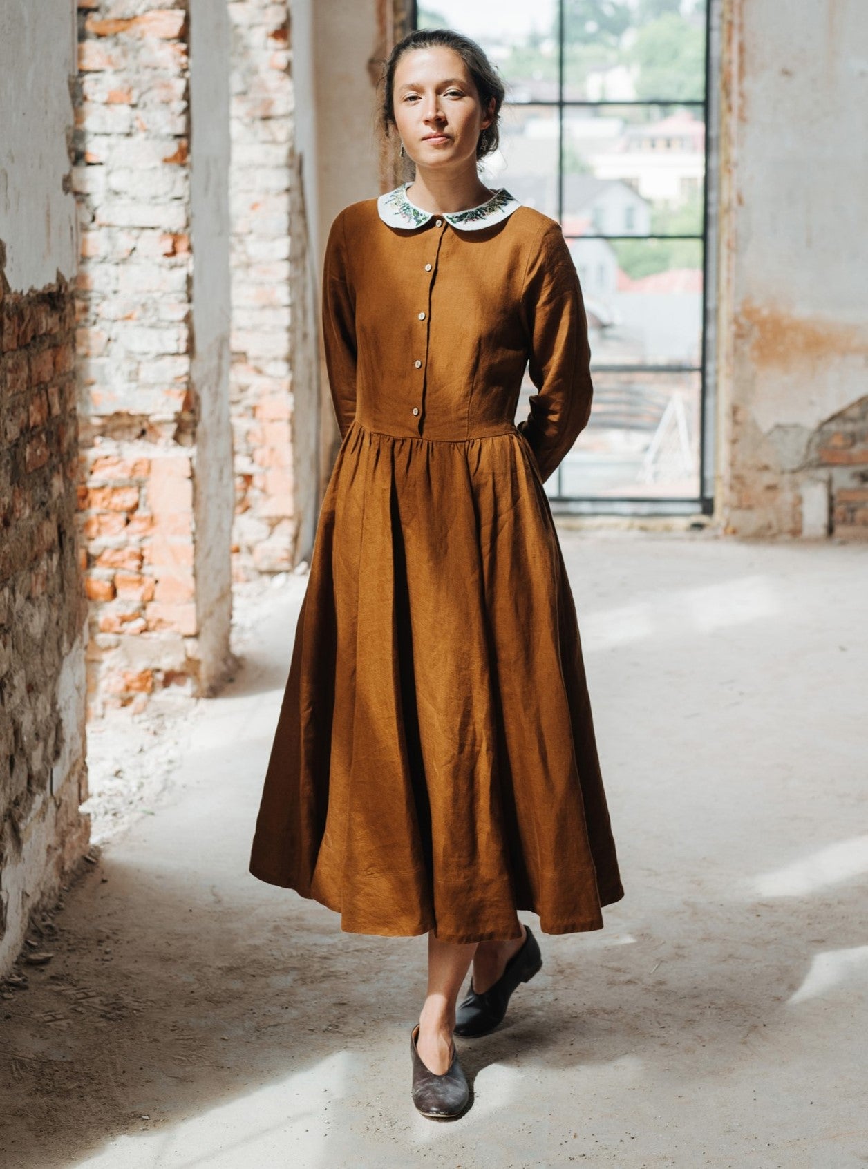Linen Dresses With Embroidered Collar | Son de Flor