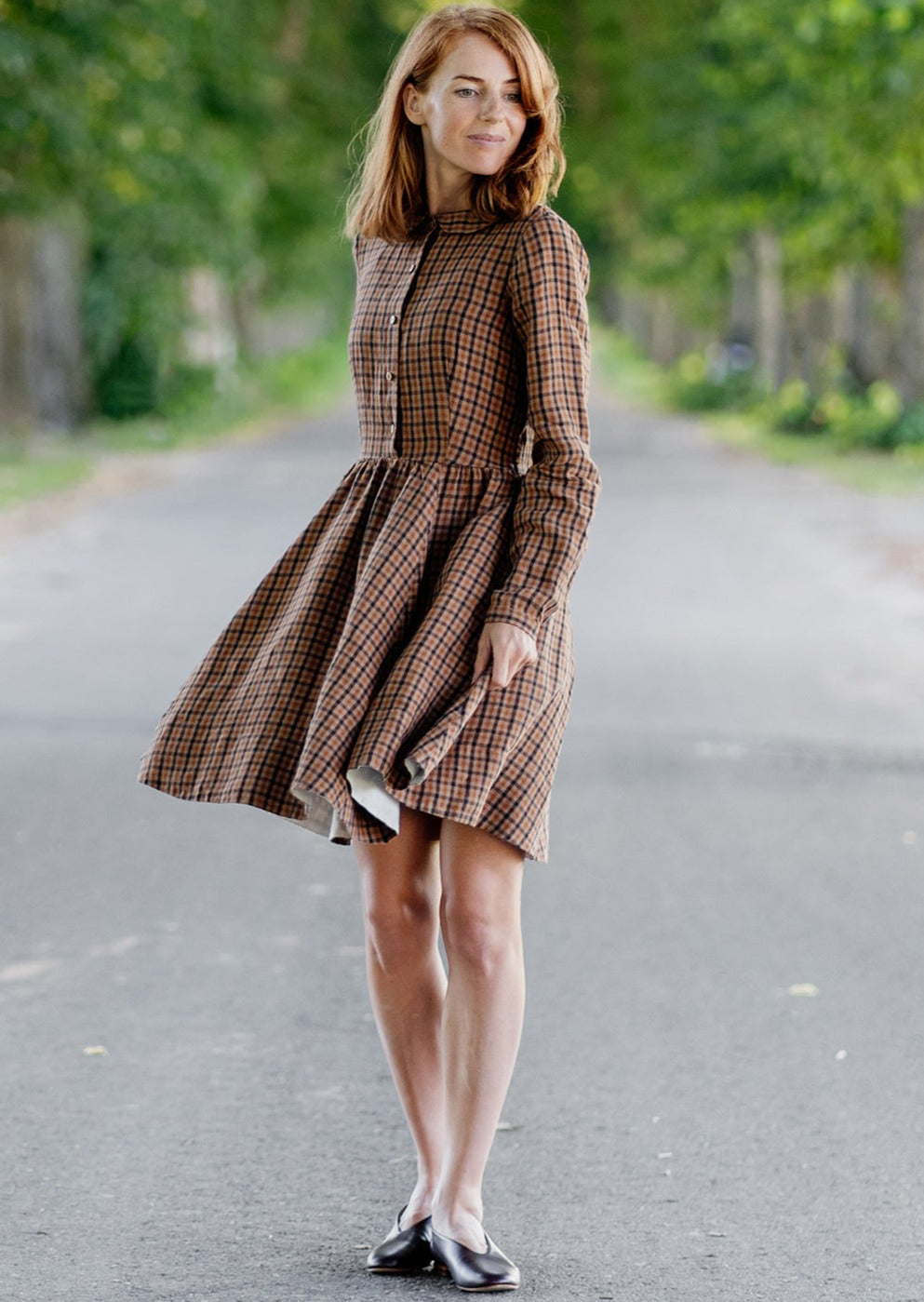 Mini Classic Dress, Long Sleeve - Son de Flor#color_brown-tartan