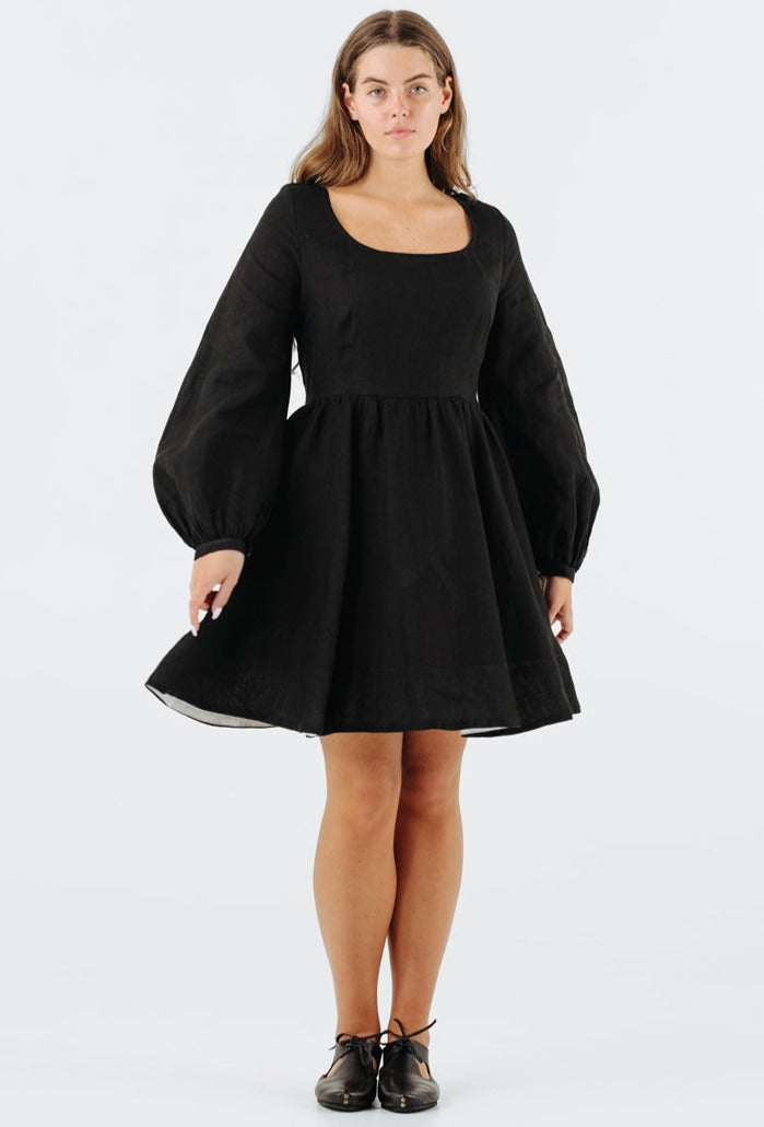 Mini Carmen Dress, Long Sleeve, Black Pansy | Son de Flor