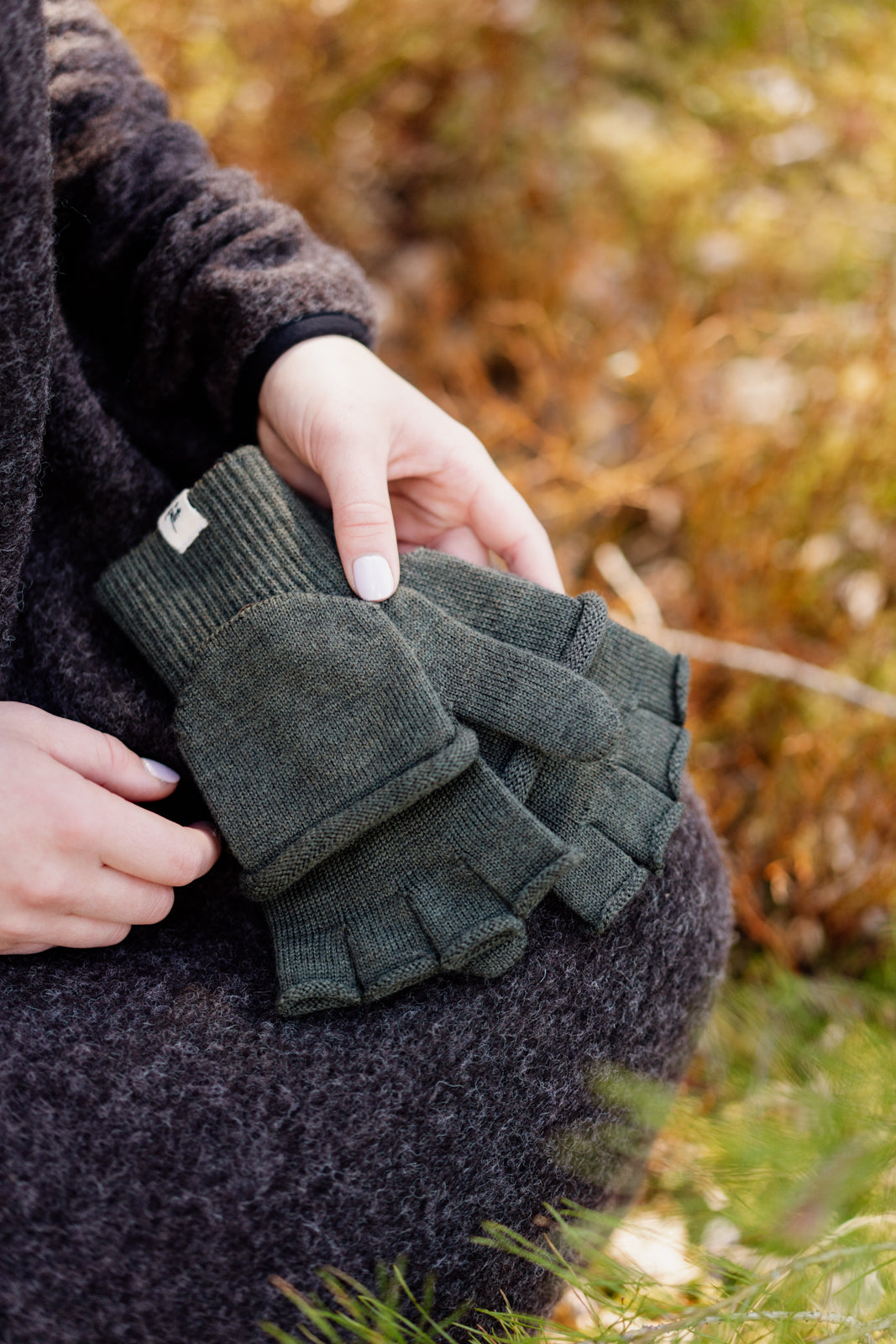 Fingerless Mittens Short, Beige Merino Wool