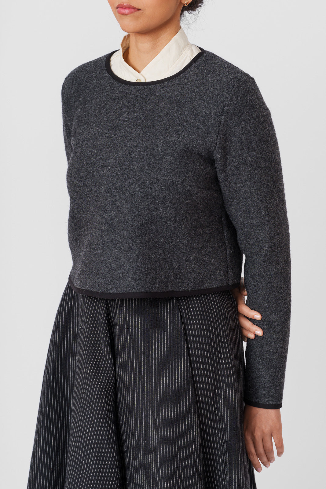 Crop Sweater, Wool, Charcoal Grey#color_charcoal-grey