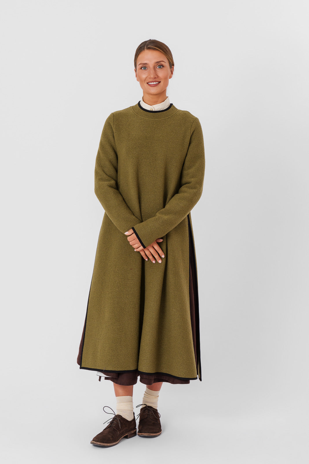 Double Slit Dress, Wool, Moss Green#color_moss-green