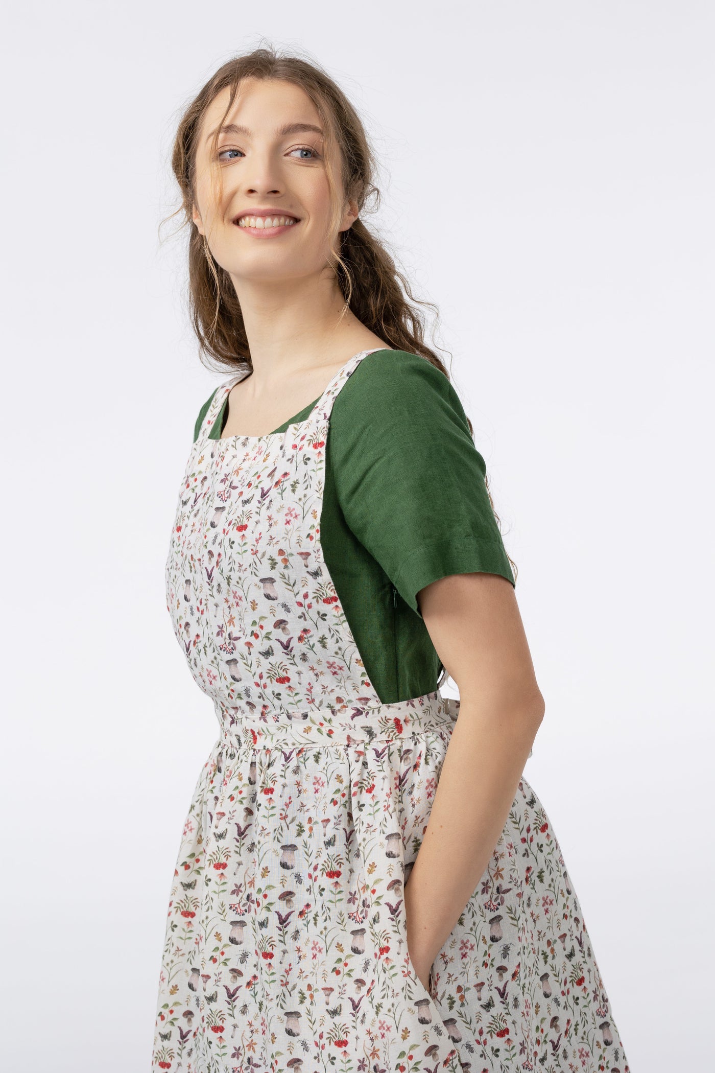 Pinafore Apron, Woodland Wonder#color_woodland-wonder-small