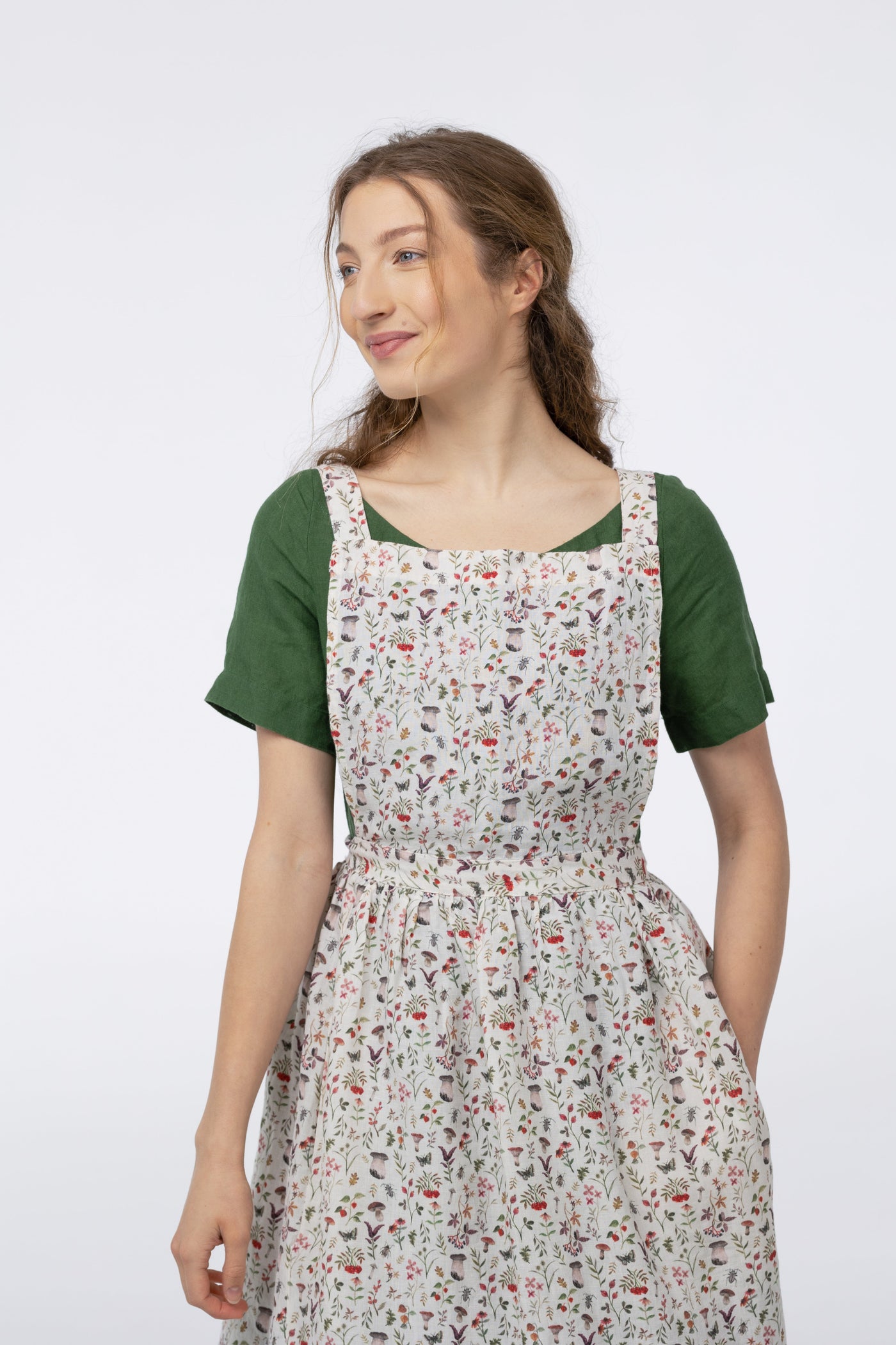 Pinafore Apron, Woodland Wonder#color_woodland-wonder-small