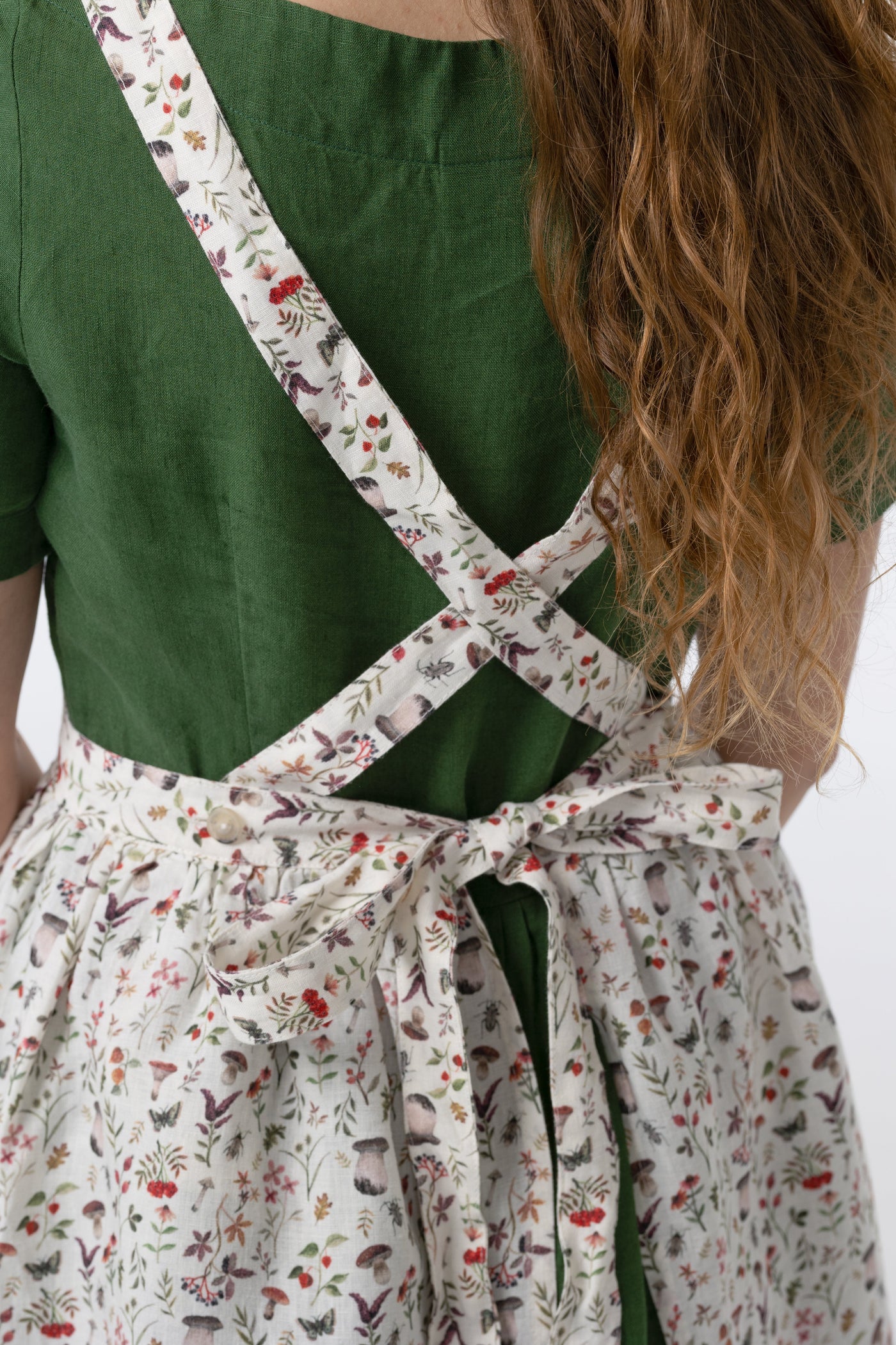 Pinafore Apron, Woodland Wonder#color_woodland-wonder-small