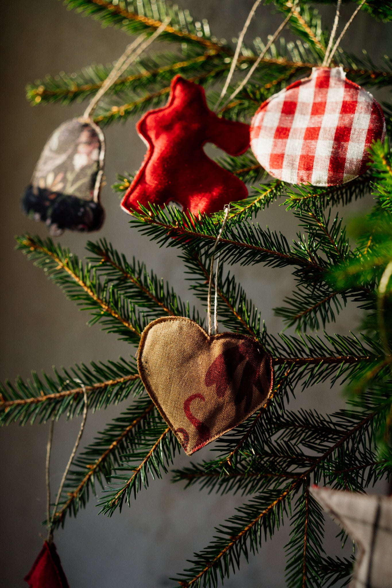 Christmas Tree Toys