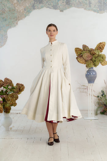 Victorian Coat, Twill Linen, Milky Herringbone
#color_milky-herringbone