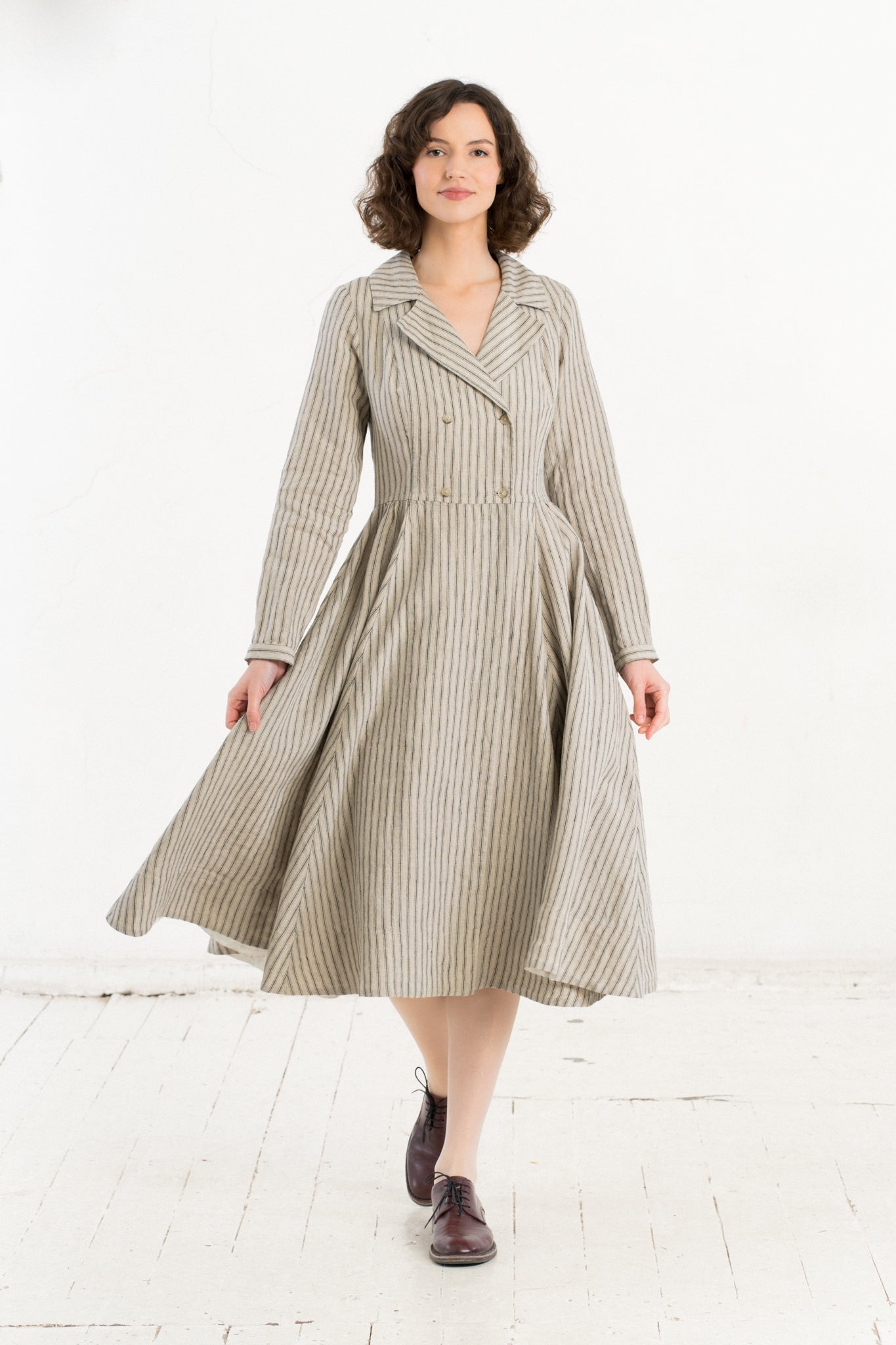 Enola Dress, Long Sleeve, Natural Stripes
#color_natural-stripe