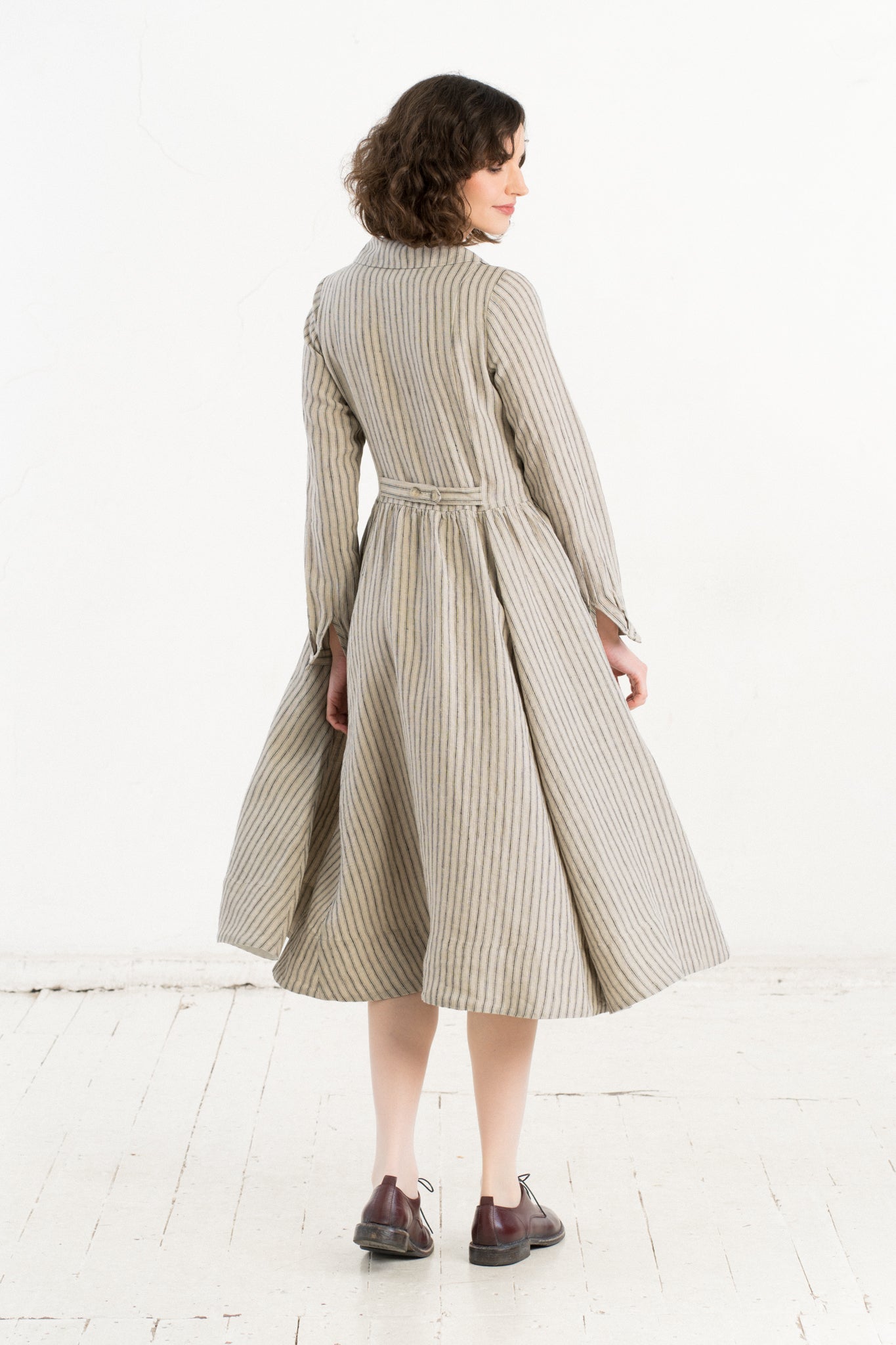 Enola Dress, Long Sleeve, Natural Stripes
#color_natural-stripe