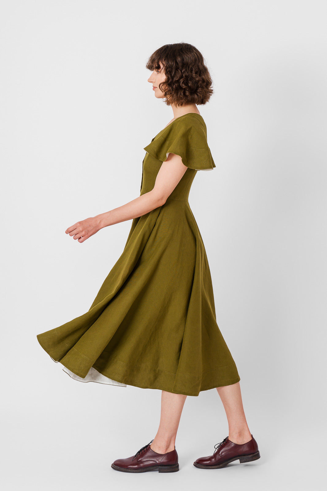 Cordelia Dress, Butterfly Sleeve
#color_rosemary-green