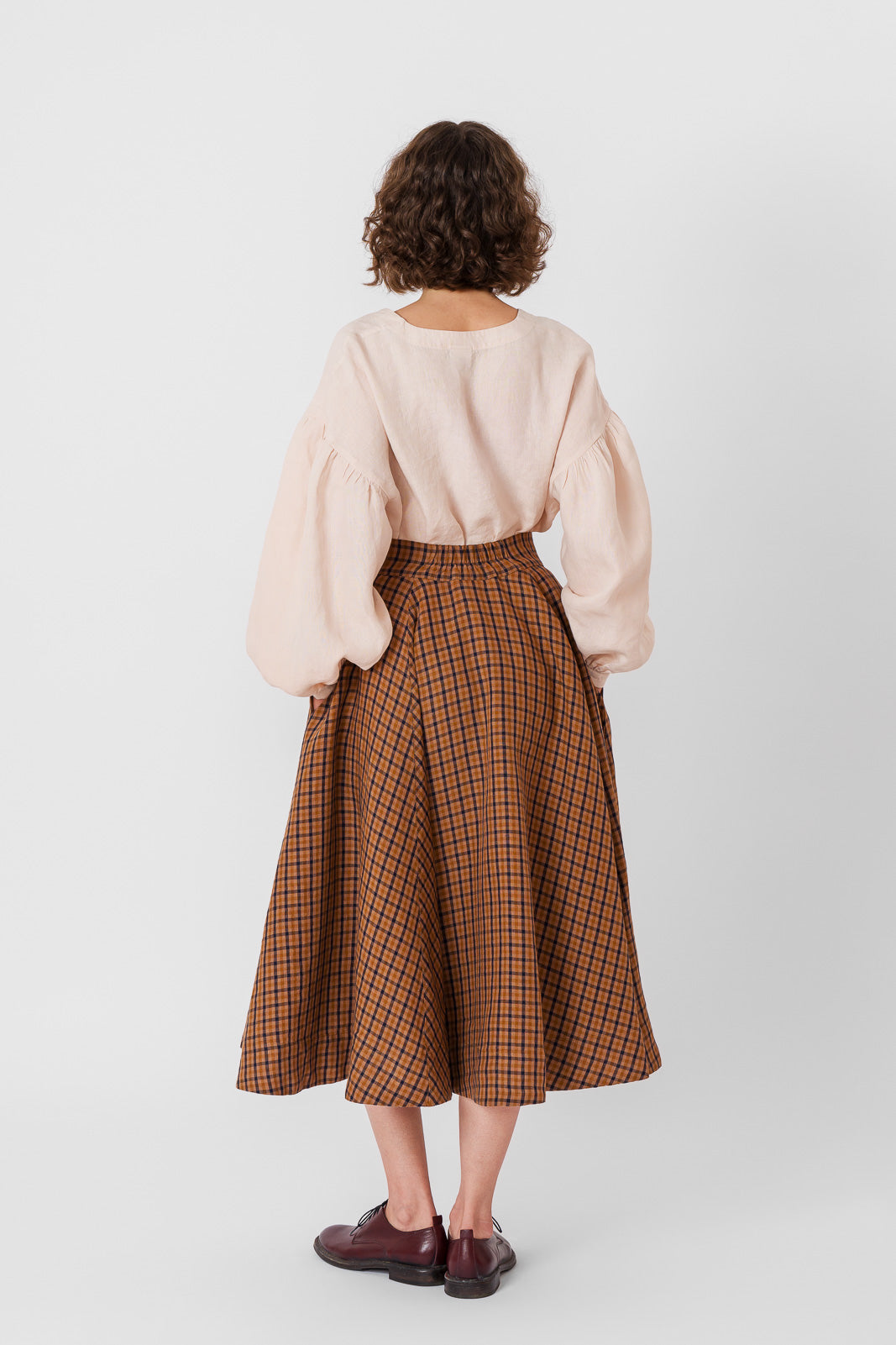 Evelyn Skirt
#color_brown-tartan