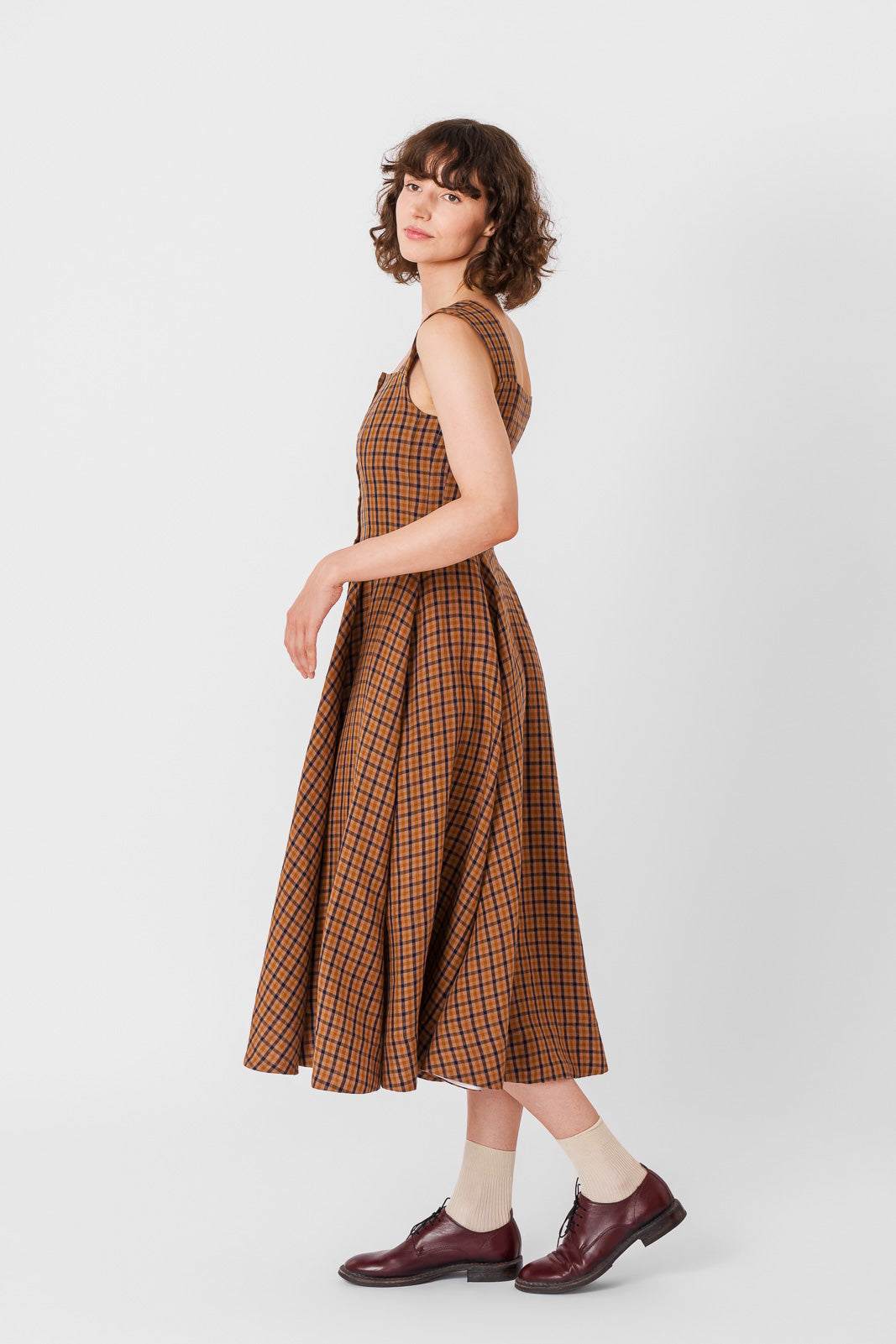 Underhill  Dress, Sleeveless
#color_brown-tartan