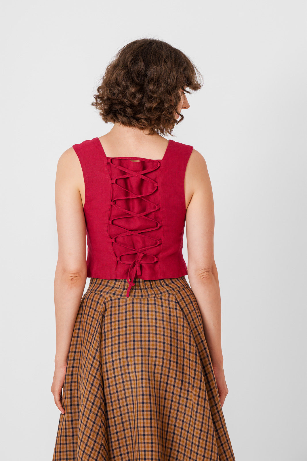 Second Breakfast Vest, Sleeveless
#color_marsala-red