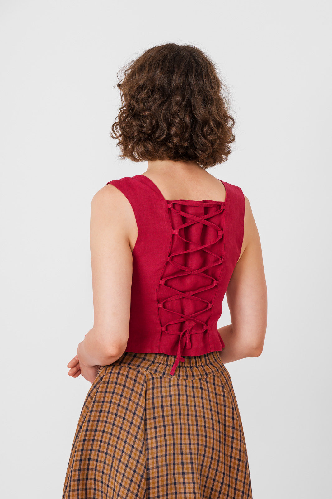 Second Breakfast Vest, Sleeveless
#color_marsala-red