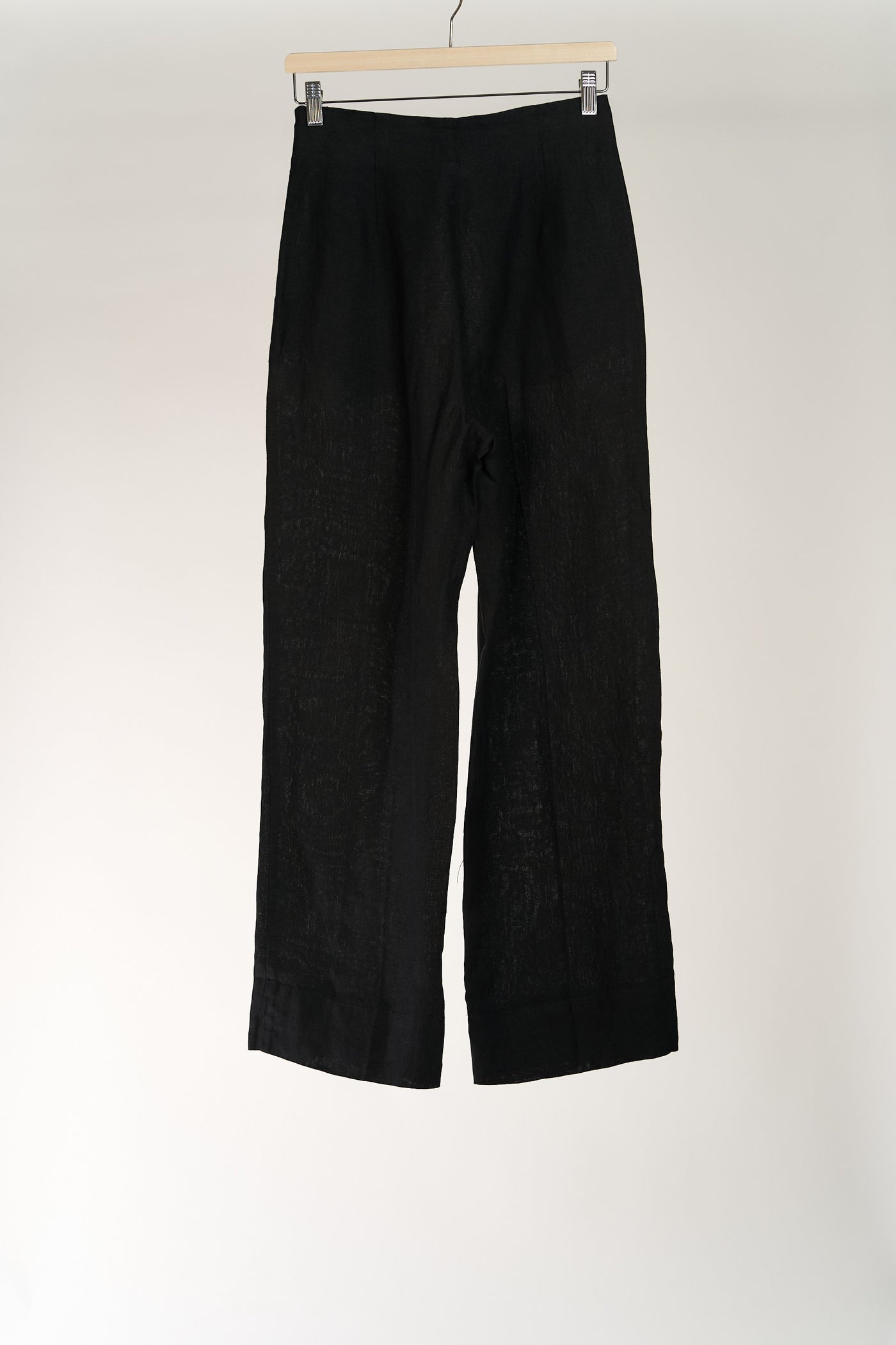 Pantalon Stella, Lin Sergé