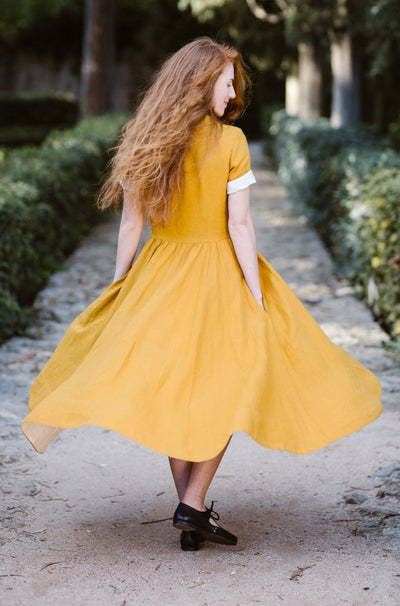 Classic Dress, Short Sleeve#color_marigold