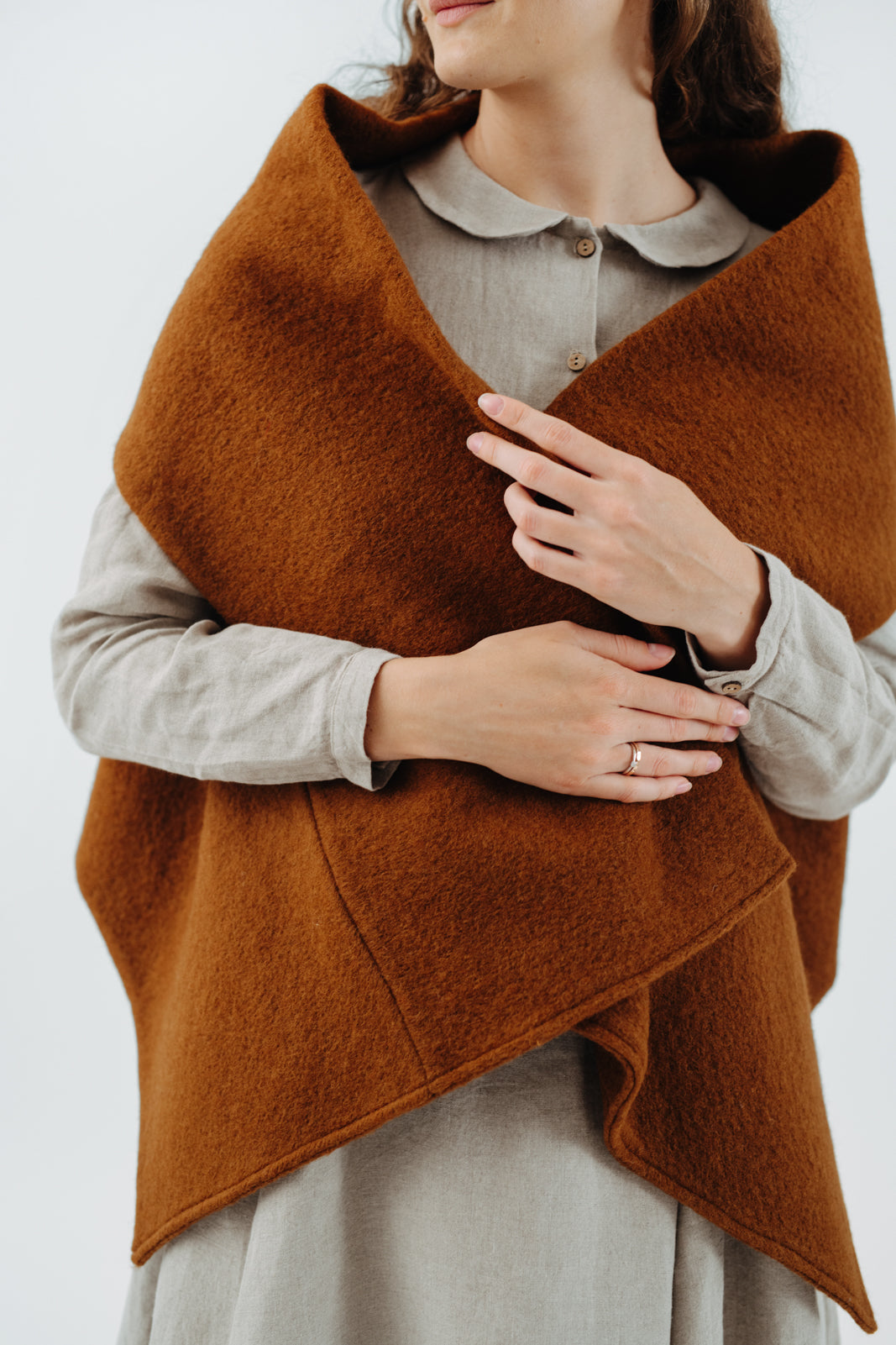 Tilda Shawl, Wool#color_warm-brown