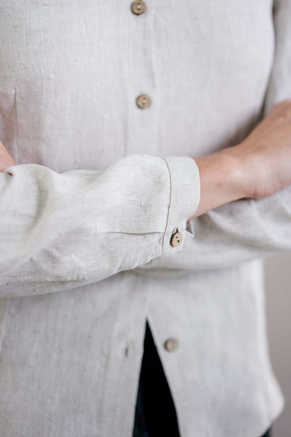 How to Get Wrinkles Out of Linen Shirts and Pants? - Son de Flor